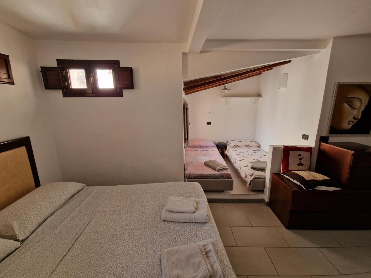 Sea-View Terrace & Bikes Moon Ortigia Holiday Home Syrakus Exterior foto